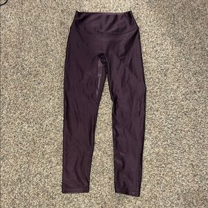 Erin Oprea Basics Women’s shiny Maroon Leggings